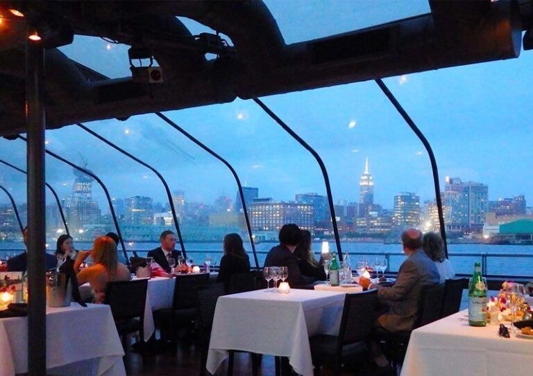 Crucero panorámico con cena Bateaux New York
